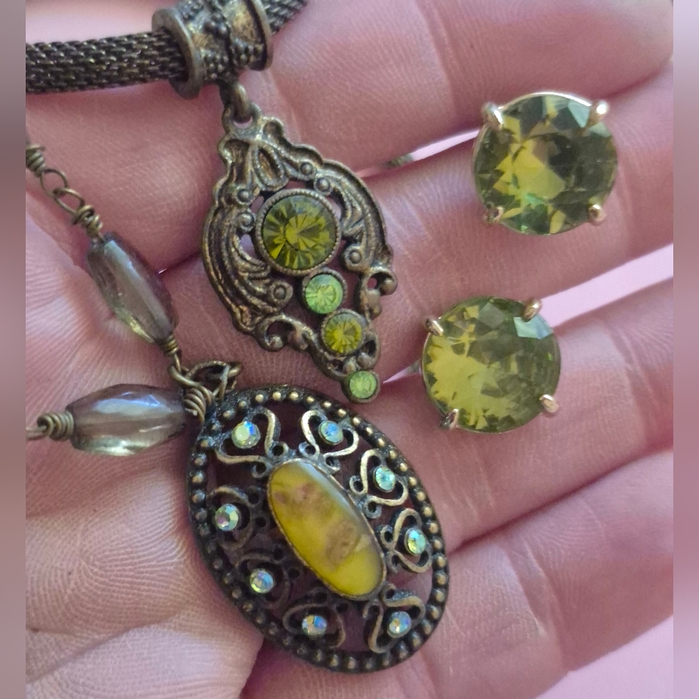 1928 COLLECTION & Banana Republic Jewelry Lot Of 3. Victorian Necklace STUDS